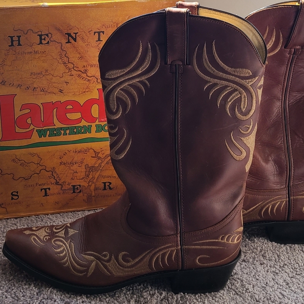 Durango Western Embroidered Boots - image 1